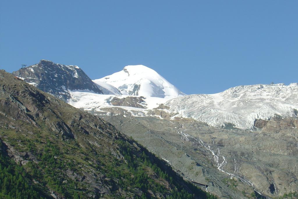 Apartmenthaus Holiday Saas Fee Exterior foto