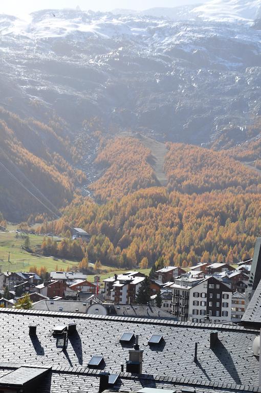 Apartmenthaus Holiday Saas Fee Exterior foto