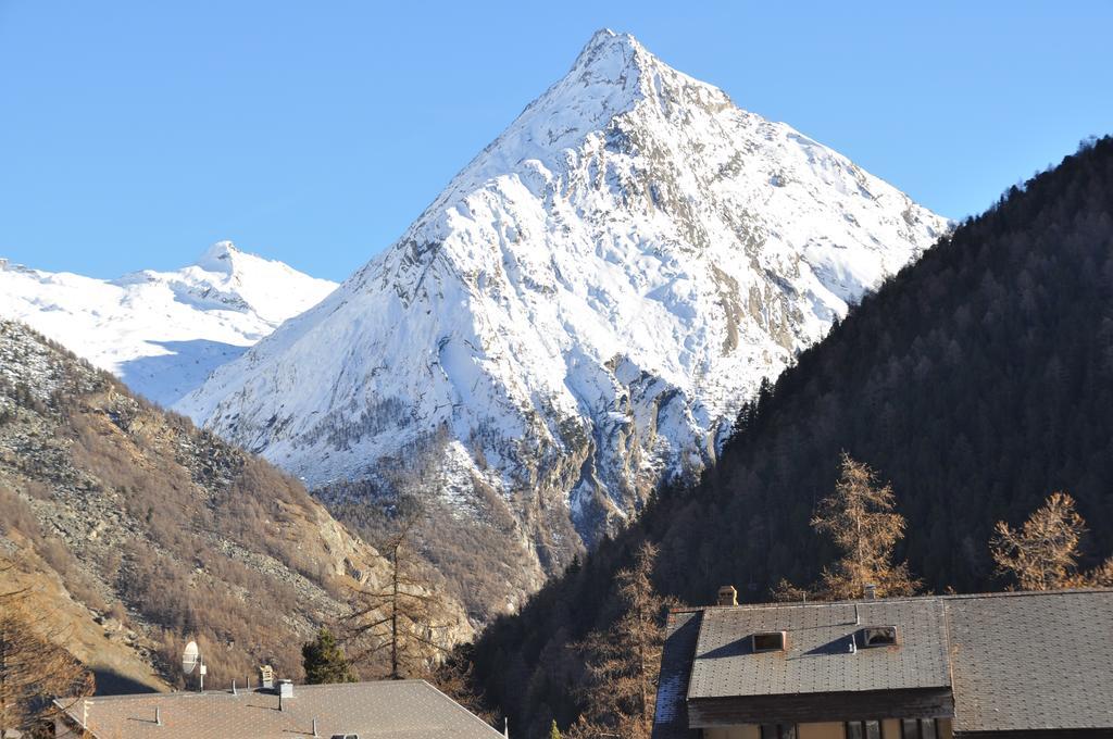 Apartmenthaus Holiday Saas Fee Exterior foto